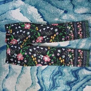 OLD NAVY SIZE 12 FLORAL CHINOS